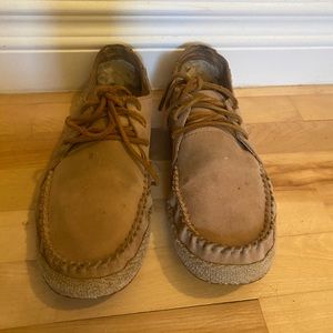 Ugg Azin Moccasin Shoes - GUC - Size 9